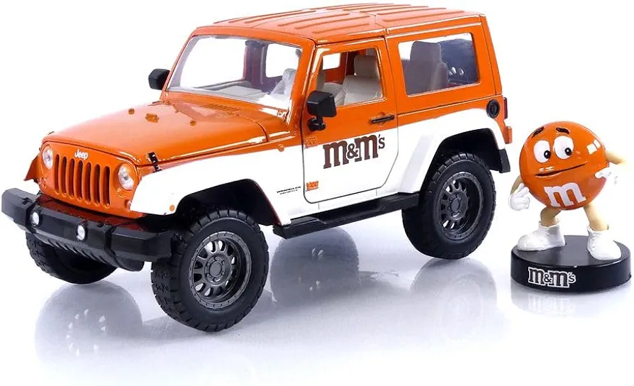 M&M's 1:24 2007 Jeep Wrangler Die-cast Car & 2.75" Orange Figure, Toys for Kids and Adults