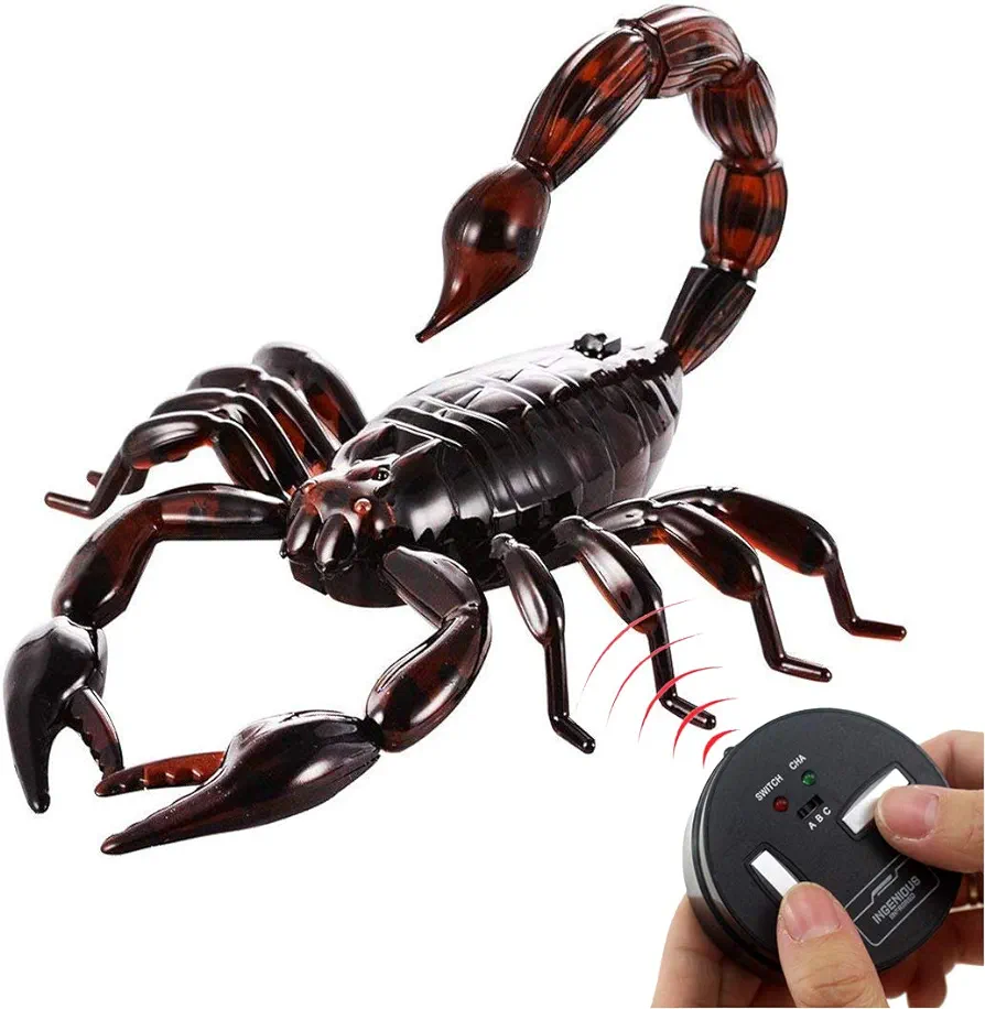 Tipmant Simulation RC Scorpion Remote Control Animal Vehicle Car Electric Scary Toy Halloween Kids Birthday Gift