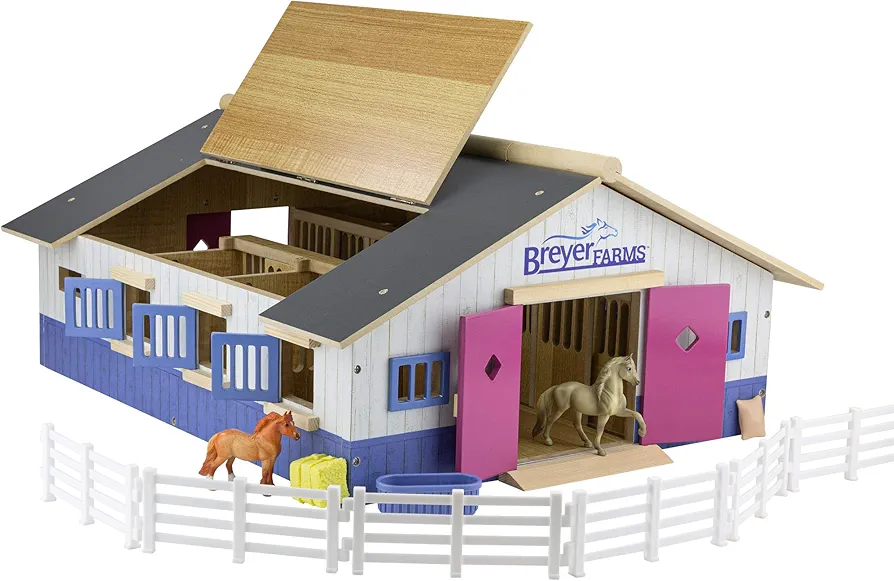 Breyer Farms Deluxe Wood Stable Playset 59215, Multicolor