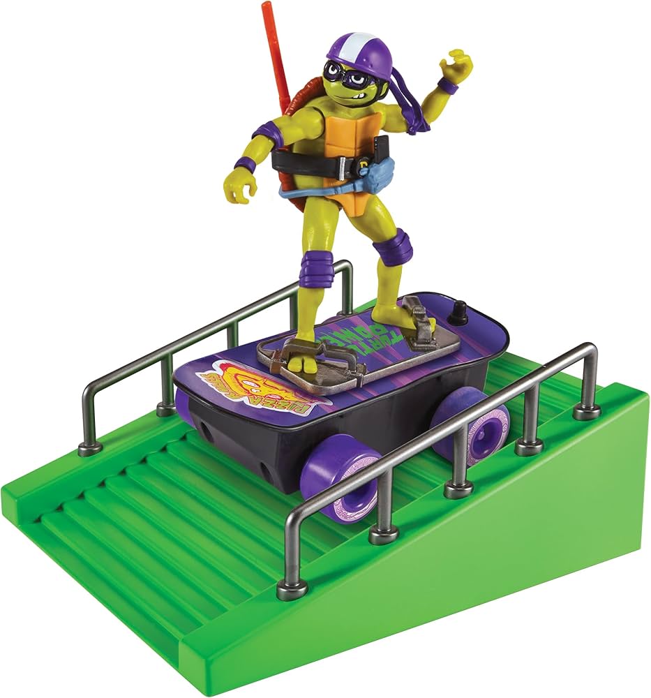 Teenage Mutant Ninja Turtles: Mutant Mayhem Donatello on a Skateboard with Accessories by Playmates Toys - Amazon Exclusive,Multicolor